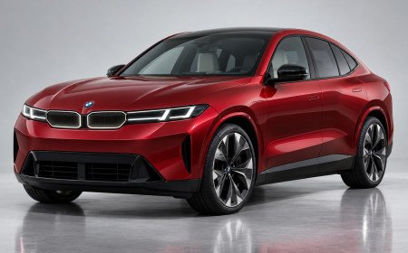 BMW iX4 2027’de Yola Çıkıyor: 828 Km Menzil ve 400 kW Şarj Ne Anlama Geliyor?